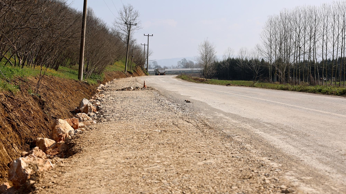 Ferizli ile Gölkent arasına yeni grup yolunu