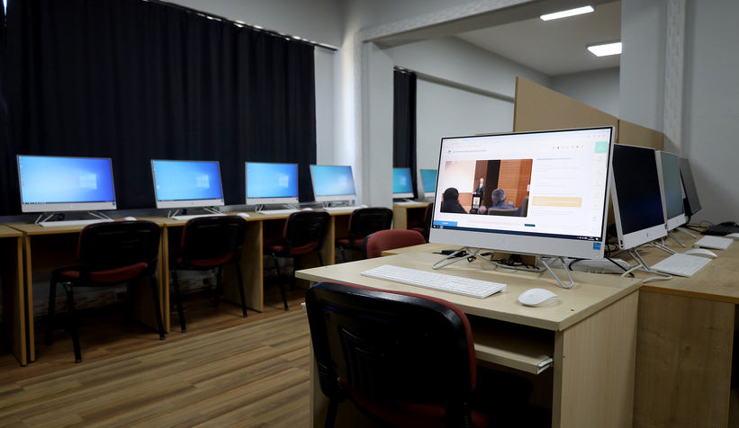 figen-sakallioglu-anadolu-lisesi-nden-baskan-alemdar-a-tesekkur-ziyaretic3flswvwuk