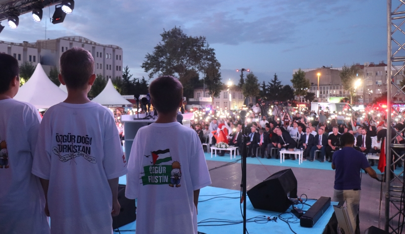 Filistin ve Doğu Türkistan unutulmadı