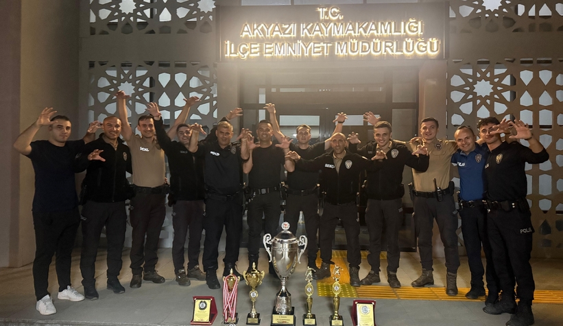finalde-govde-gosterisi-akyazi-gece-kartallari-siyonlugu-kaptiew0ras8zqv