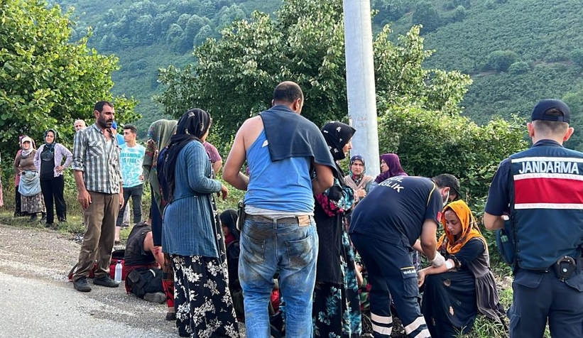 Fındık işçilerinin bulunduğu römork devrildi: 1 ölü, 12 yaralı