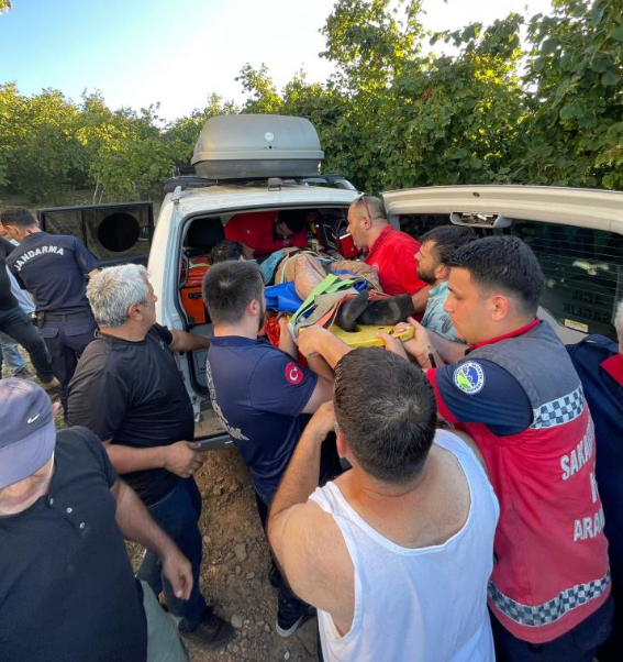 findiklikta-dere-yatagina-yuvarlandi-ekipler-seferber-olducwo5ulp6be