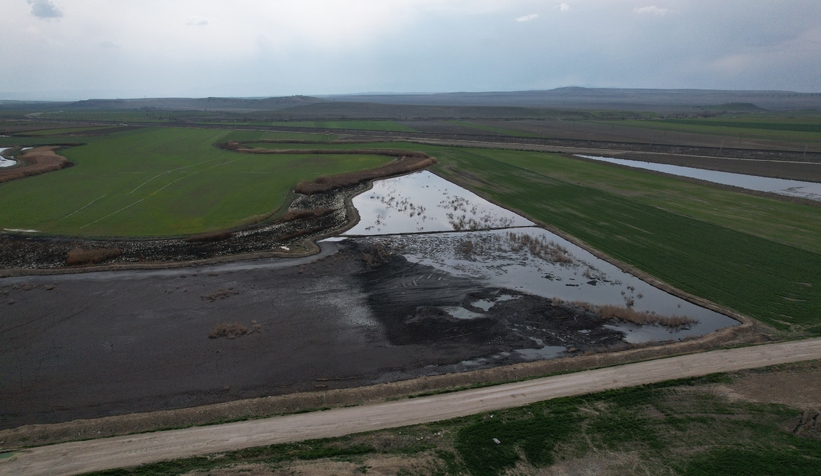 firmalarin-atiklari-sakarya-nehri-ne-karisiyorbfhhntfhqk