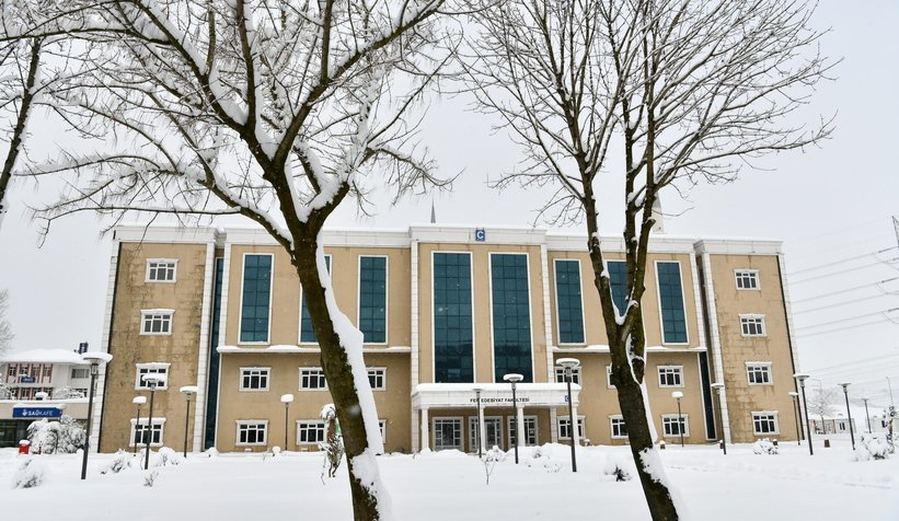 Fotoğraflar SAÜ kampüsünden