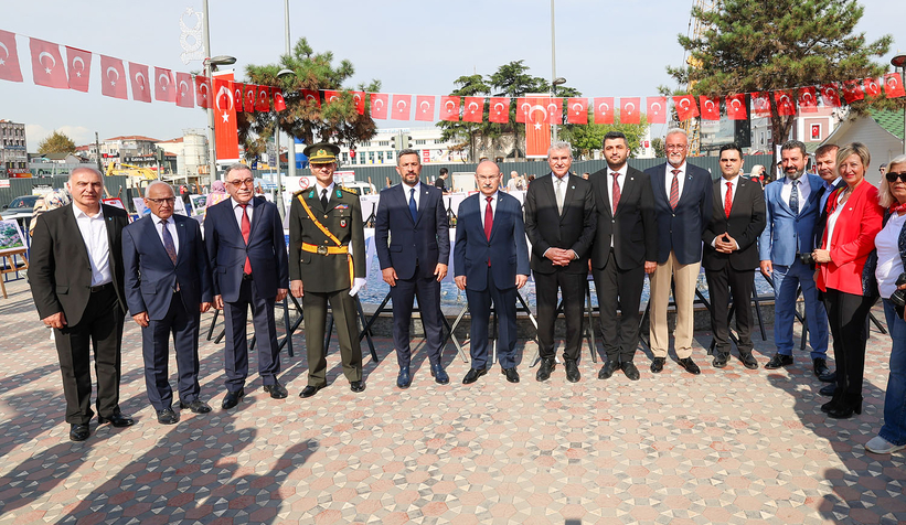 Fotoğraflarla 100. yıl coşkusu