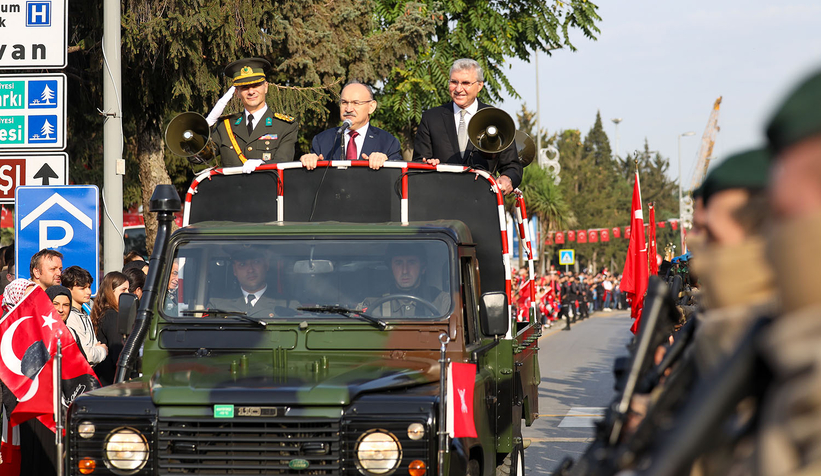 Fotoğraflarla 100. yıl coşkusu