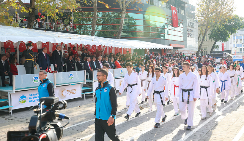 Fotoğraflarla 100. yıl coşkusu