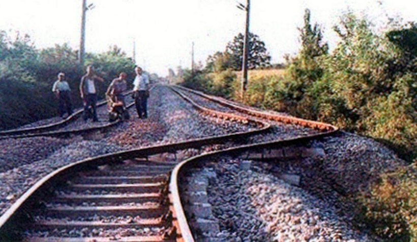 Fotoğraflarla asrın felaketi 17 Ağustos 1999 depremi