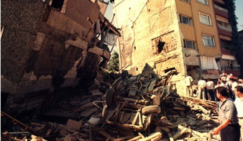 Fotoğraflarla asrın felaketi 17 Ağustos 1999 depremi