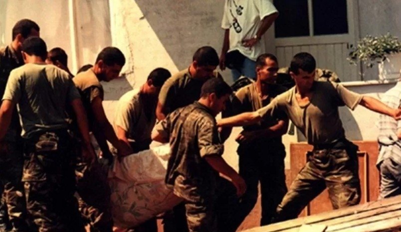 Fotoğraflarla asrın felaketi 17 Ağustos 1999 depremi