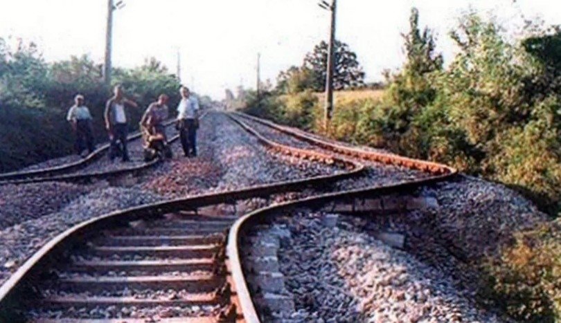 Fotoğraflarla asrın felaketi 17 Ağustos 1999 depremi