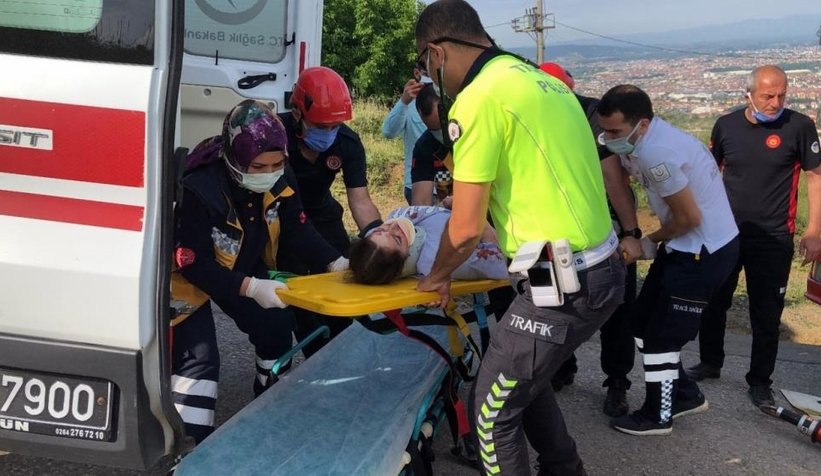 Freni tutmadı takla attı