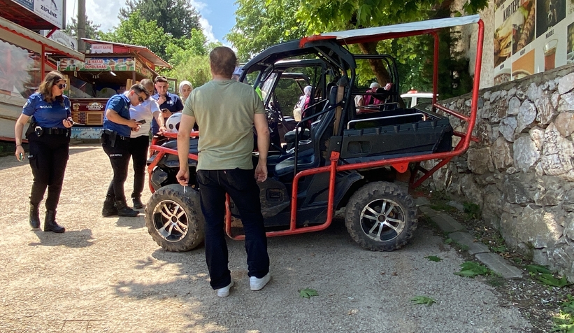 freni-tutmayan-atv-devrildi-4-yaraliskxpl0liad