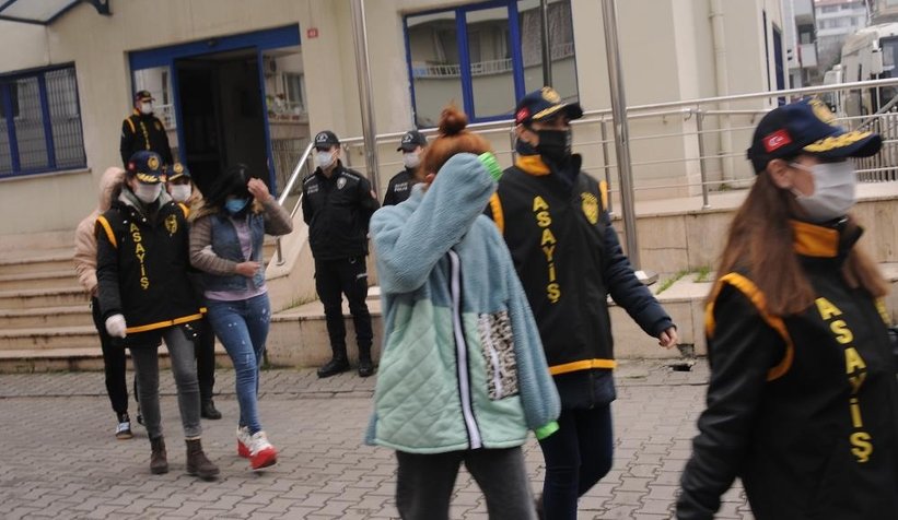 Fuhuş operasyonu: Servis araçlarını kullanmışlar