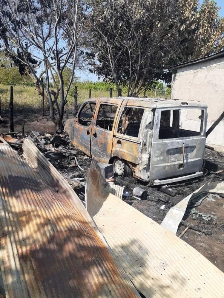 Garajda çıkan yangında her şeyi yandı