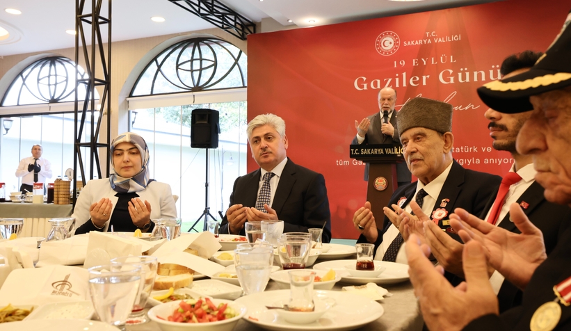 Gaziler Günü dolayısıyla gaziler ve aileleri onuruna yemek