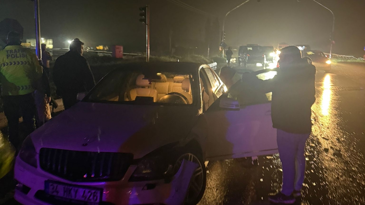 Gebeş'de kaza; Yaralılar var