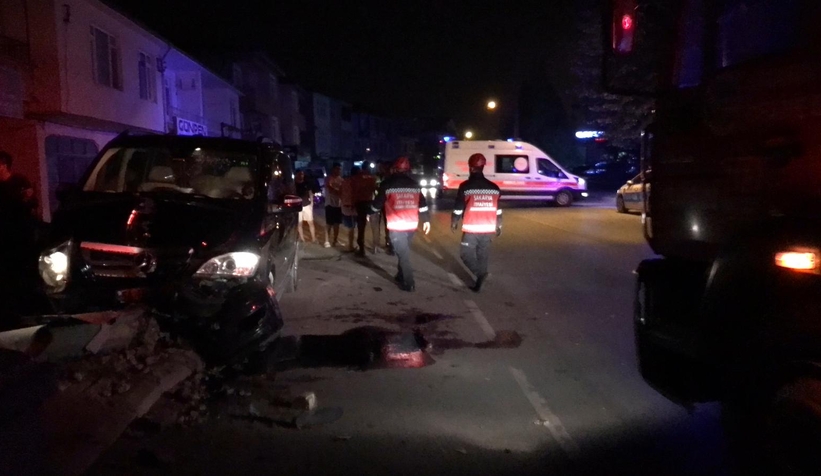 Gece saatlerinde Akyazı'da kaza