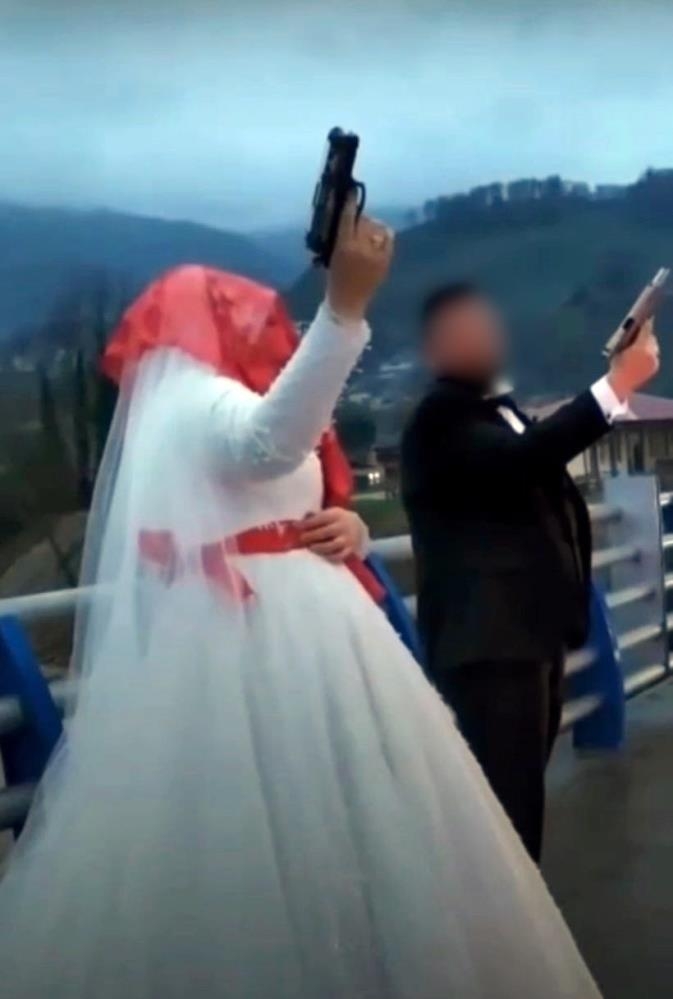 gelin-ve-damat-havaya-ates-acti-tepki-yagditfrvl3nnuz