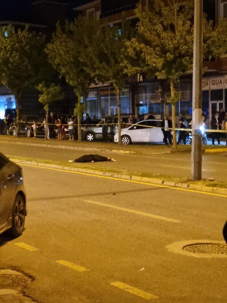 gelin-ve-gorumcenin-oldugu-kaza-kameradas0gzwmlrnw