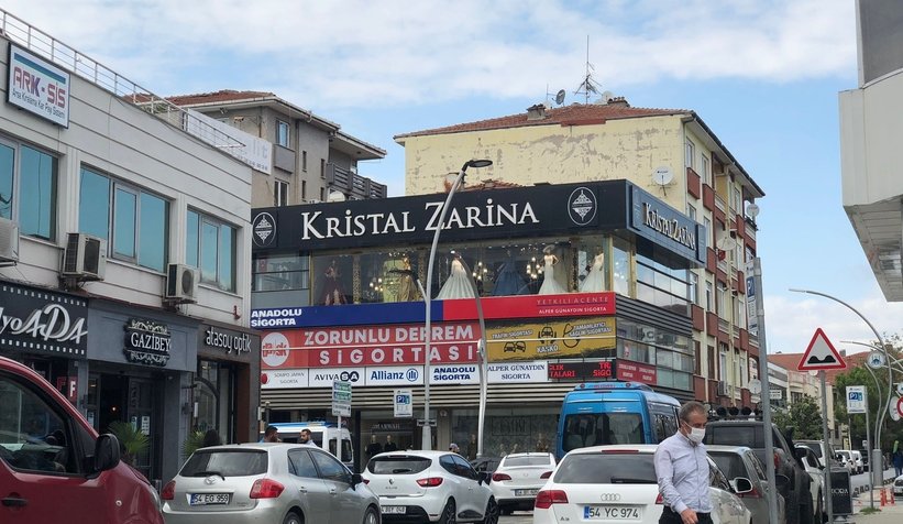 Gelinliklerde Büyük Kristal Zarina indirimi başladı