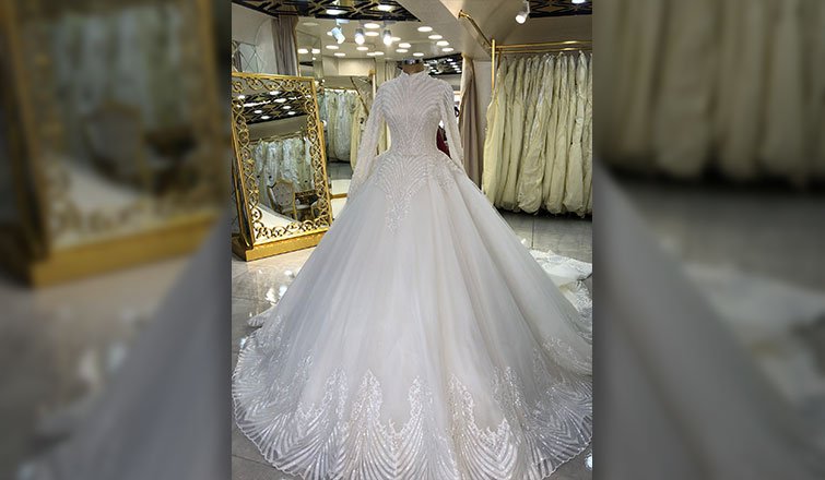 Gelinliklerde Büyük Kristal Zarina indirimi başladı