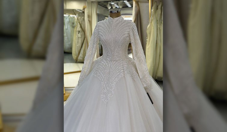 Gelinliklerde Büyük Kristal Zarina indirimi başladı