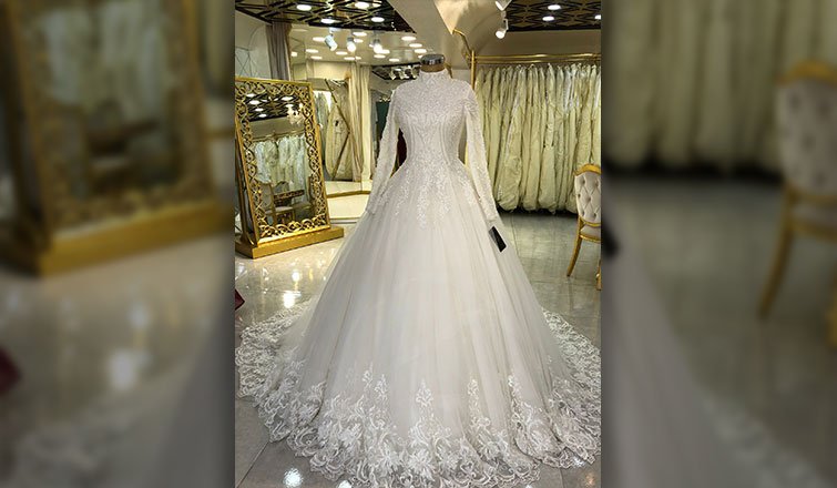 Gelinliklerde Büyük Kristal Zarina indirimi başladı