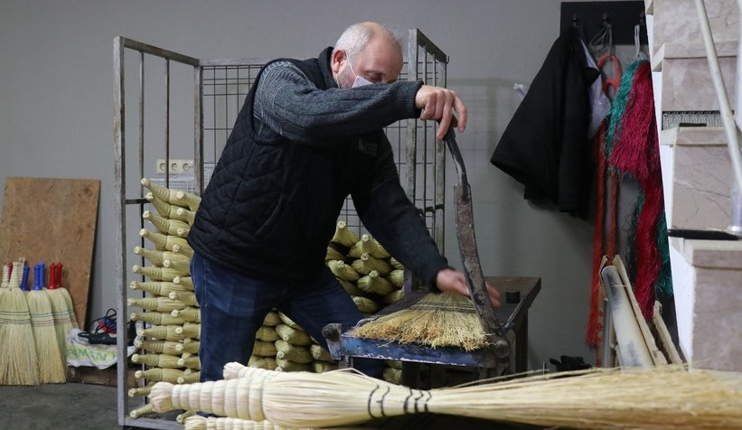 Gelişen teknolojiye direnen meslek, süpürgecilik