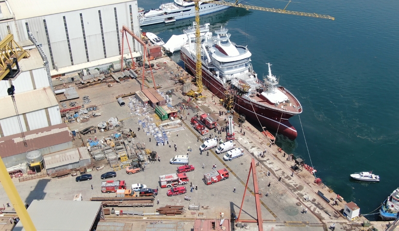 Gemide yangın: 2'si ağır 4 yaralı