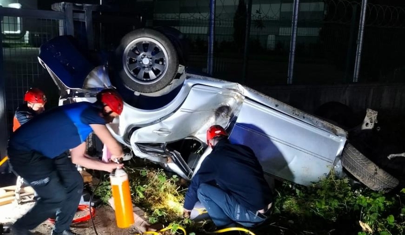 Genç çifti kaza ayırdı