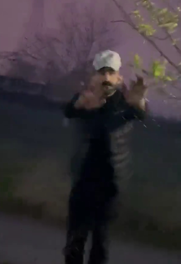 Genç fenomene dehşeti yaşattılar; Polis o şüphelileri arıyor