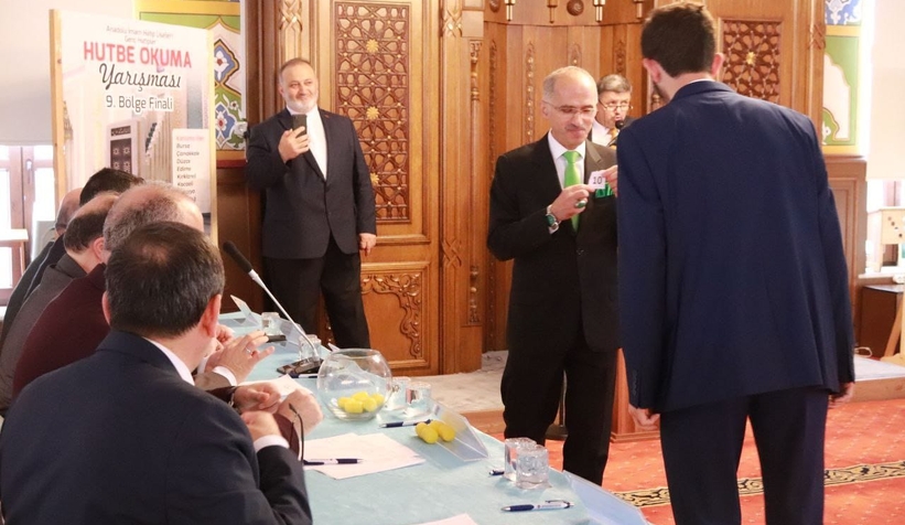 Genç Hatipler Hutbe Okuma Yarışmasının finalisti Sakarya'dan