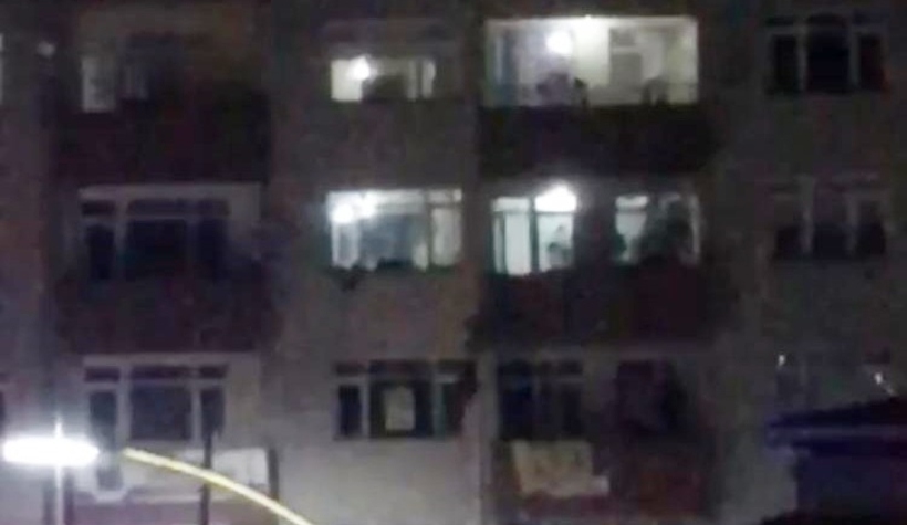 genc-kadin-dorduncu-kattan-boyle-atladidkhyumr4au
