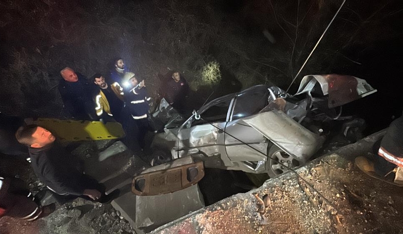 Genç kız kazada öldü