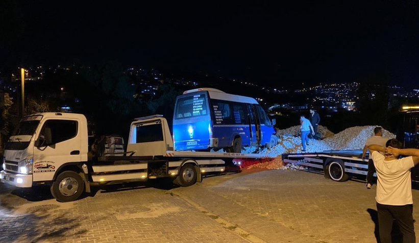 genc-kiza-taciz-ettigi-iddia-edilen-minibus-soforu-darp-edildi-bxvcafezcm