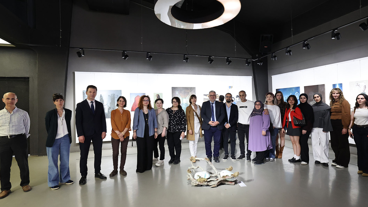 Genç sanatçıların Ortak Zemin sergisi OSM’de açıldı