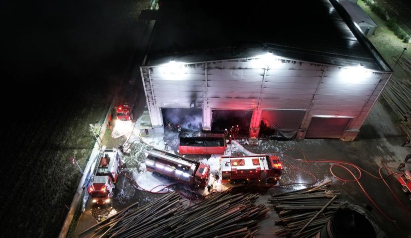 Geri dönüşüm fabrikasında yangın