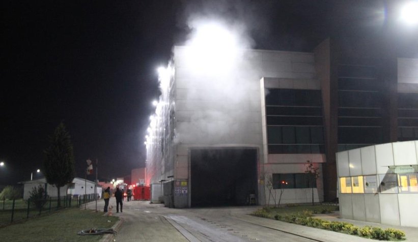 Geri dönüşüm fabrikasında yangın
