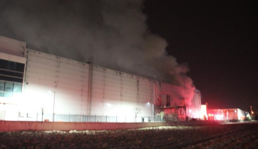 Geri dönüşüm fabrikasında yangın