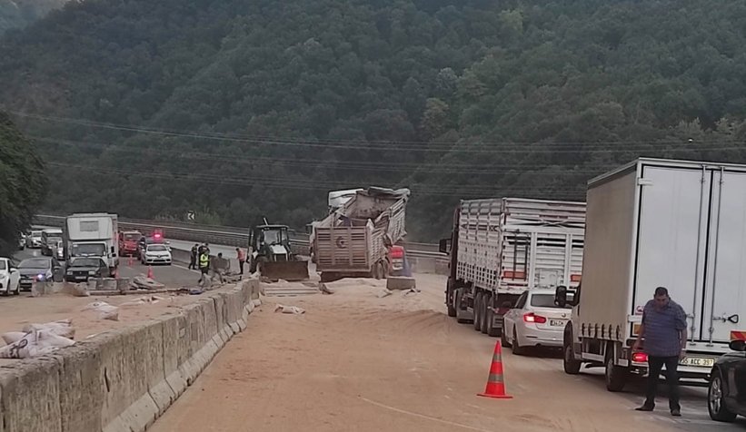 geyve-bogazinda-karayolu-yemle-kaplanditllwb2rqy1