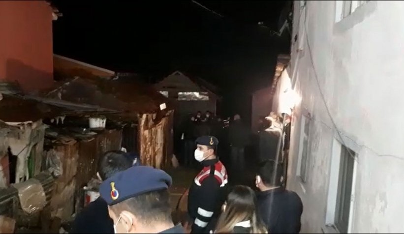 geyve-de-bir-evde-cikan-yanginda-kari-koca-yasamini-yitirditxb0smtcdm