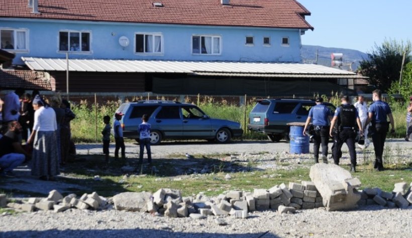 Yaşlı adam kavgayı ayırmak isterken öldürüldü