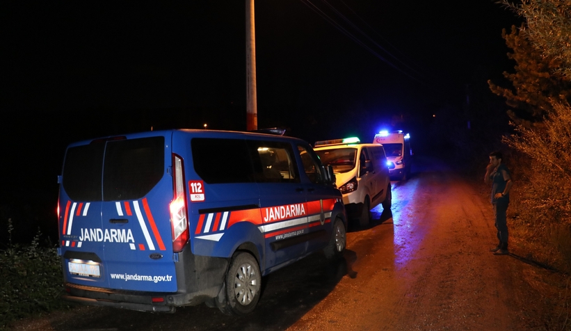 geyve-de-facia-baba-ve-3-cocugu-yanarak-olduvzjiaw5mdd