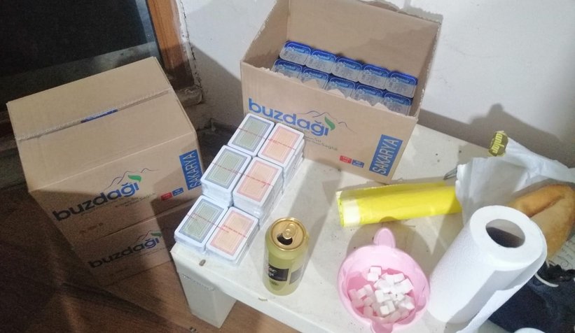 Geyve'de kumarcılara baskın