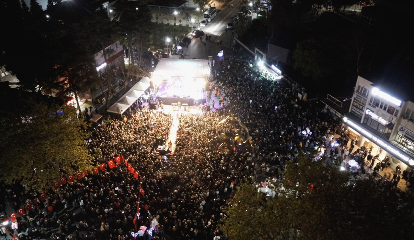 Geyve'de Resul Dindar ve Manuş Baba rüzgarı