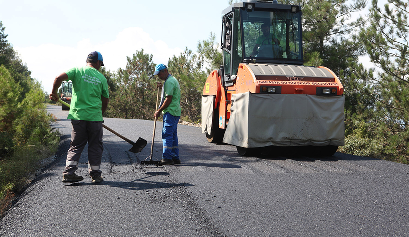 Geyve’de asfalt çalışmaları hızla devam ediyor