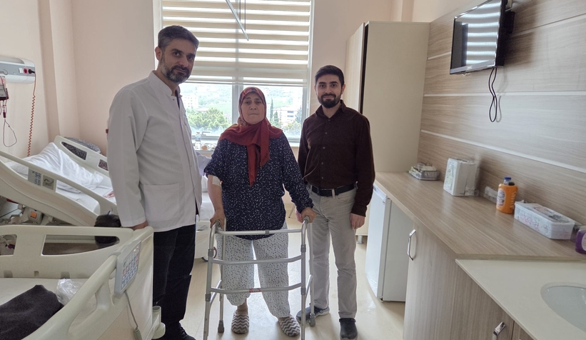 geyvede-ilk-kalca-protezi-ameliyatiuk5ltgkvyz