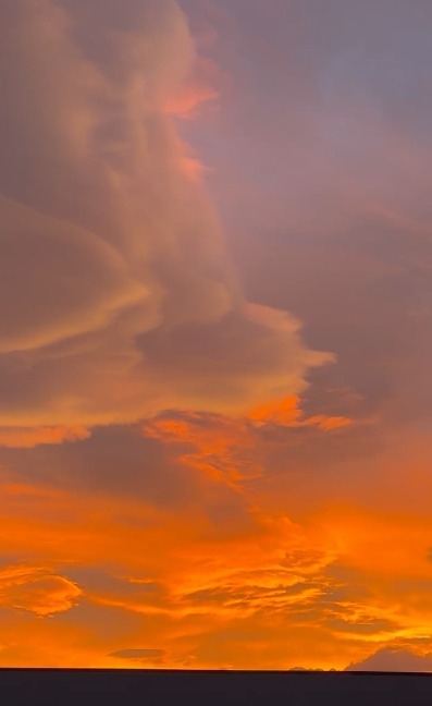 Gökyüzü kızıla döndü