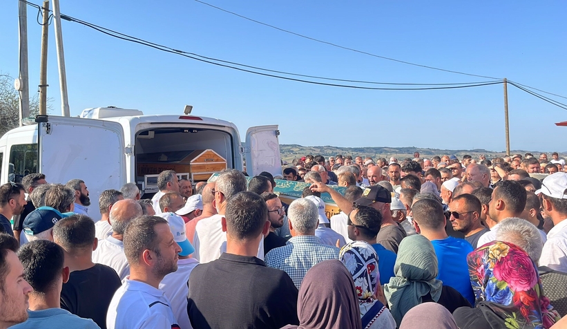 golde-bogulan-iki-kardes-ve-babaanneleri-topraga-verildiu1rgvgtpsm